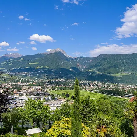 Glanzhof &