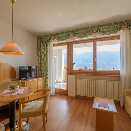 Glanzhof & Hotel 4*