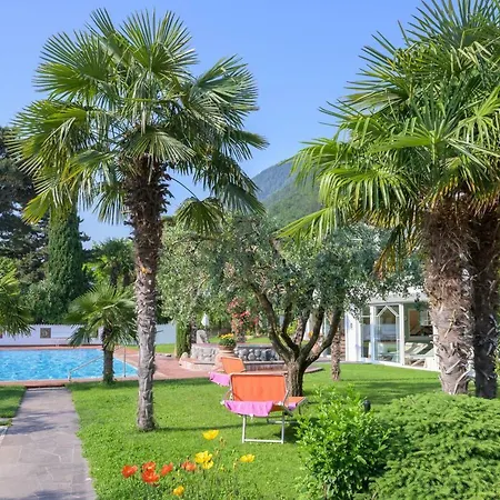 Glanzhof & 4* Marling